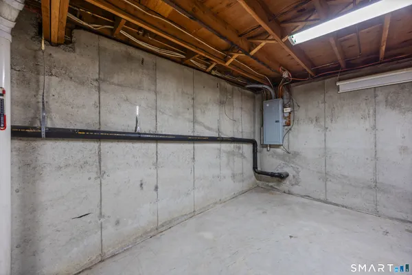 $374,999 | 1 Whitney Road, Columbia, CT 06237