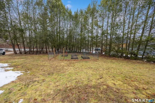 $374,999 | 1 Whitney Road, Columbia, CT 06237