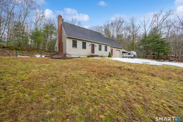 $374,999 | 1 Whitney Road, Columbia, CT 06237