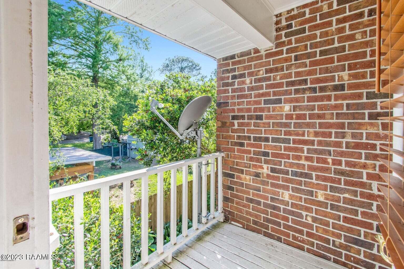 522 Harding Street, Unit C Lafayette, LA 70503 - Photo 6 of 15 IMG_9570