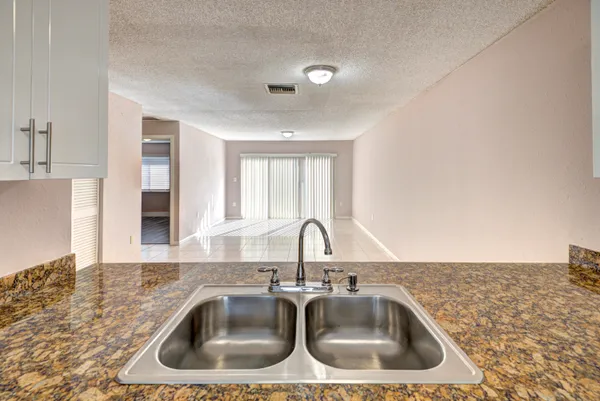 $2,200 | 858 Crystal Lake Drive, Deerfield Beach, FL 33064