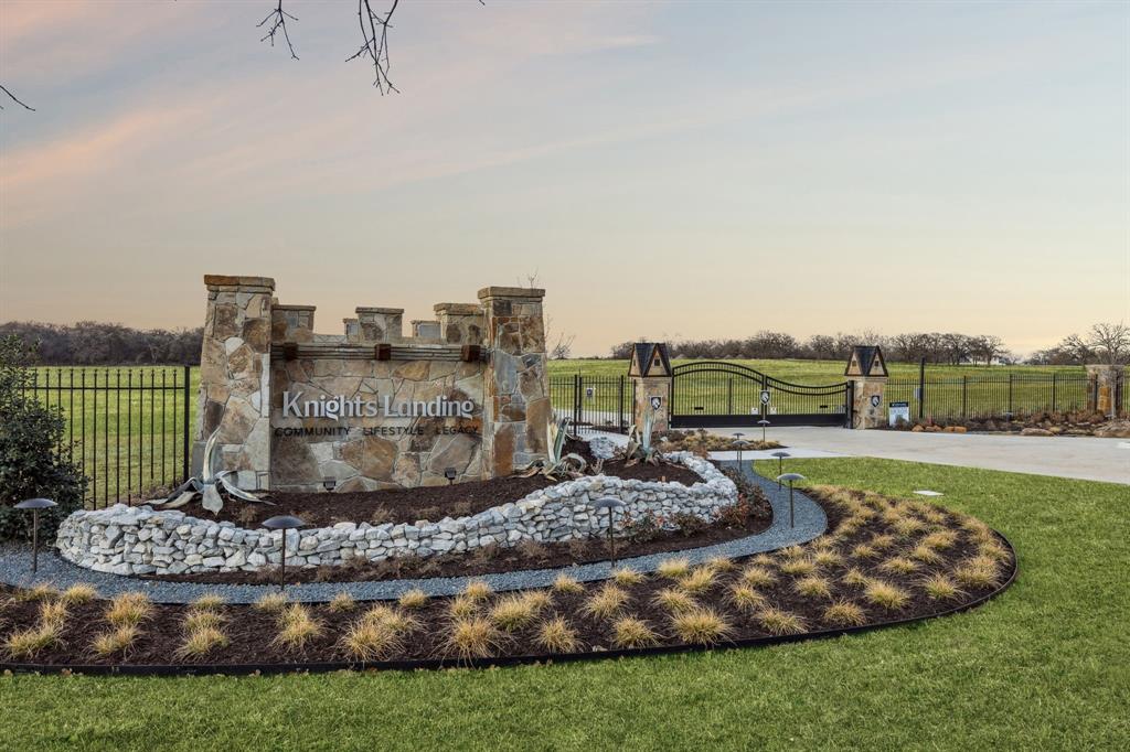 600 Wiesen Way Argyle, TX 76226 - Photo 4 of 40 a view of a swimming pool with a garden