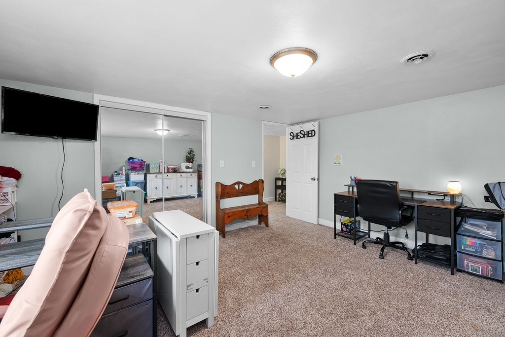 1814 Big Island Road Rock Island, IL 61201 - Photo 44 of 60