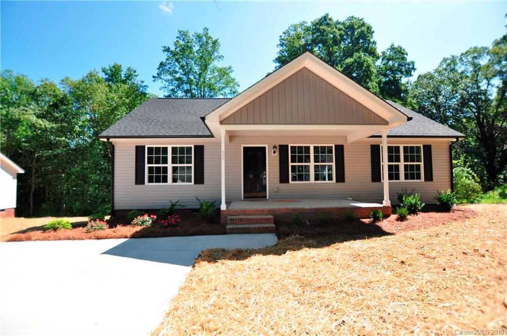 52 Ridge Court Southeast Concord, NC 28025 - Photo 2 of 16 Gallery Image 2