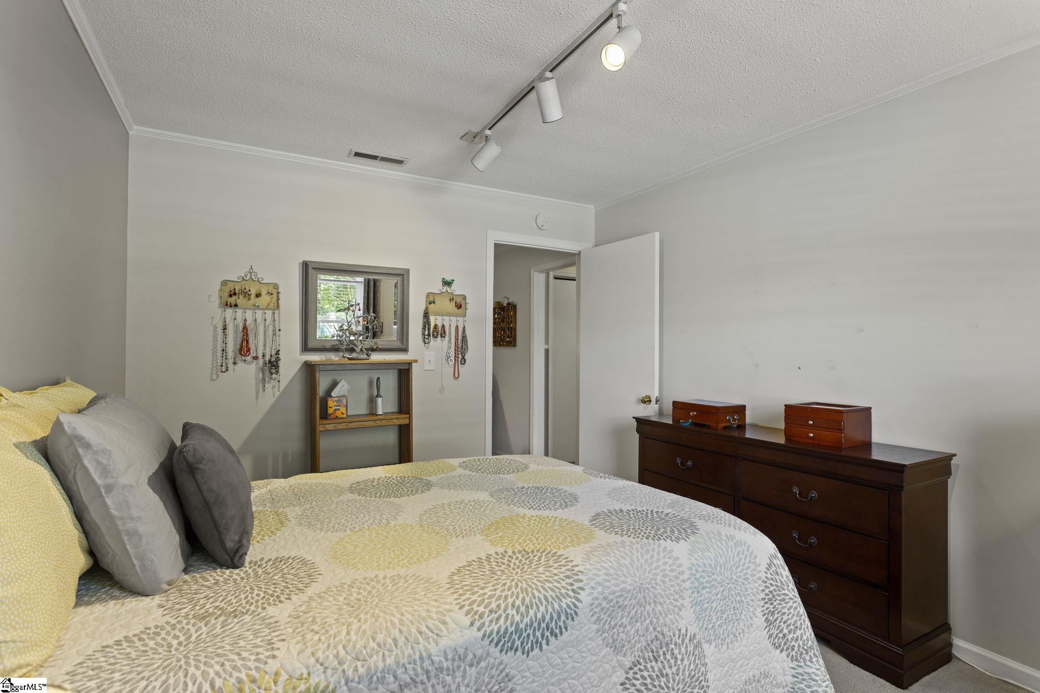 112 Bunker Hill Road Greer, SC 29650 - Photo 24 of 36 Gallery Image 24