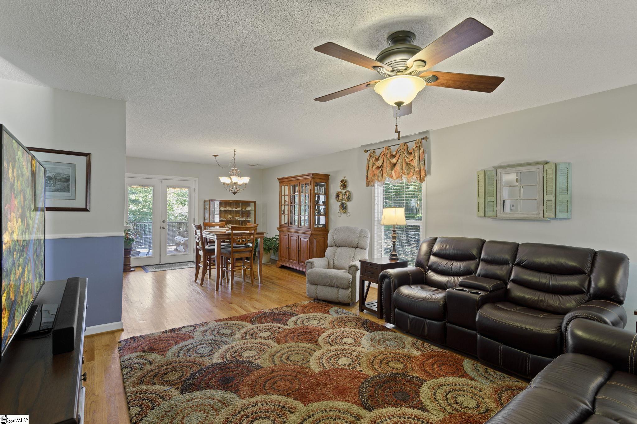 112 Bunker Hill Road Greer, SC 29650 - Photo 3 of 36 Gallery Image 3