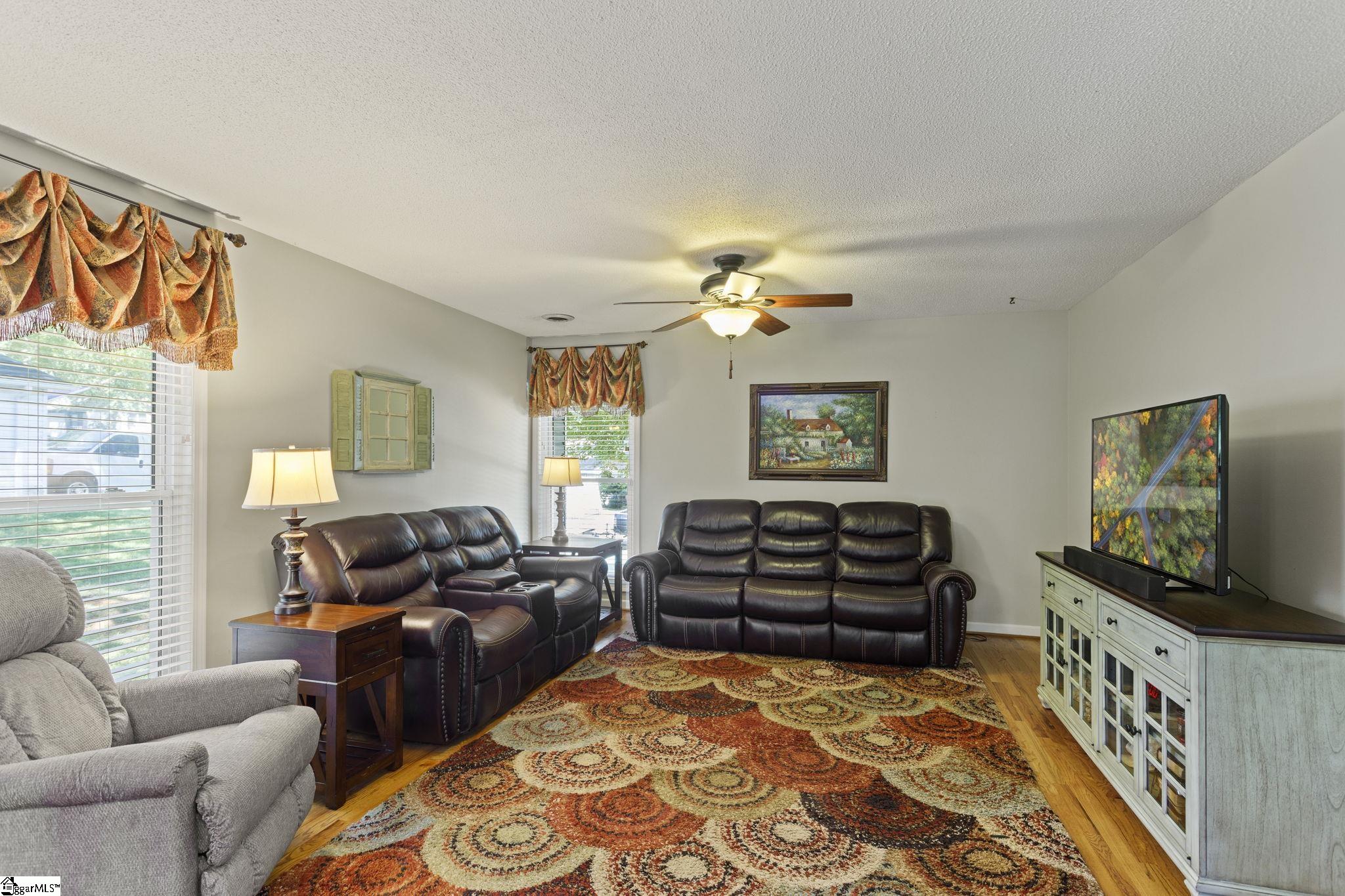 112 Bunker Hill Road Greer, SC 29650 - Photo 8 of 36 Gallery Image 8