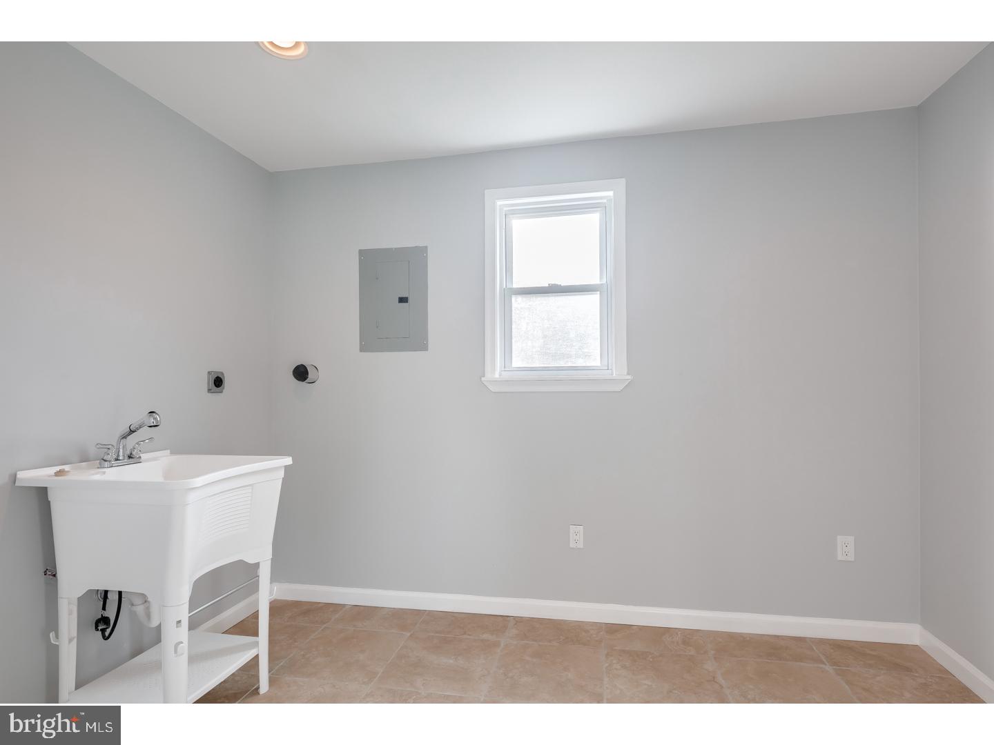 2818 Nestling Road Philadelphia, PA 19154 - Photo 11 of 25 Gallery Image 11