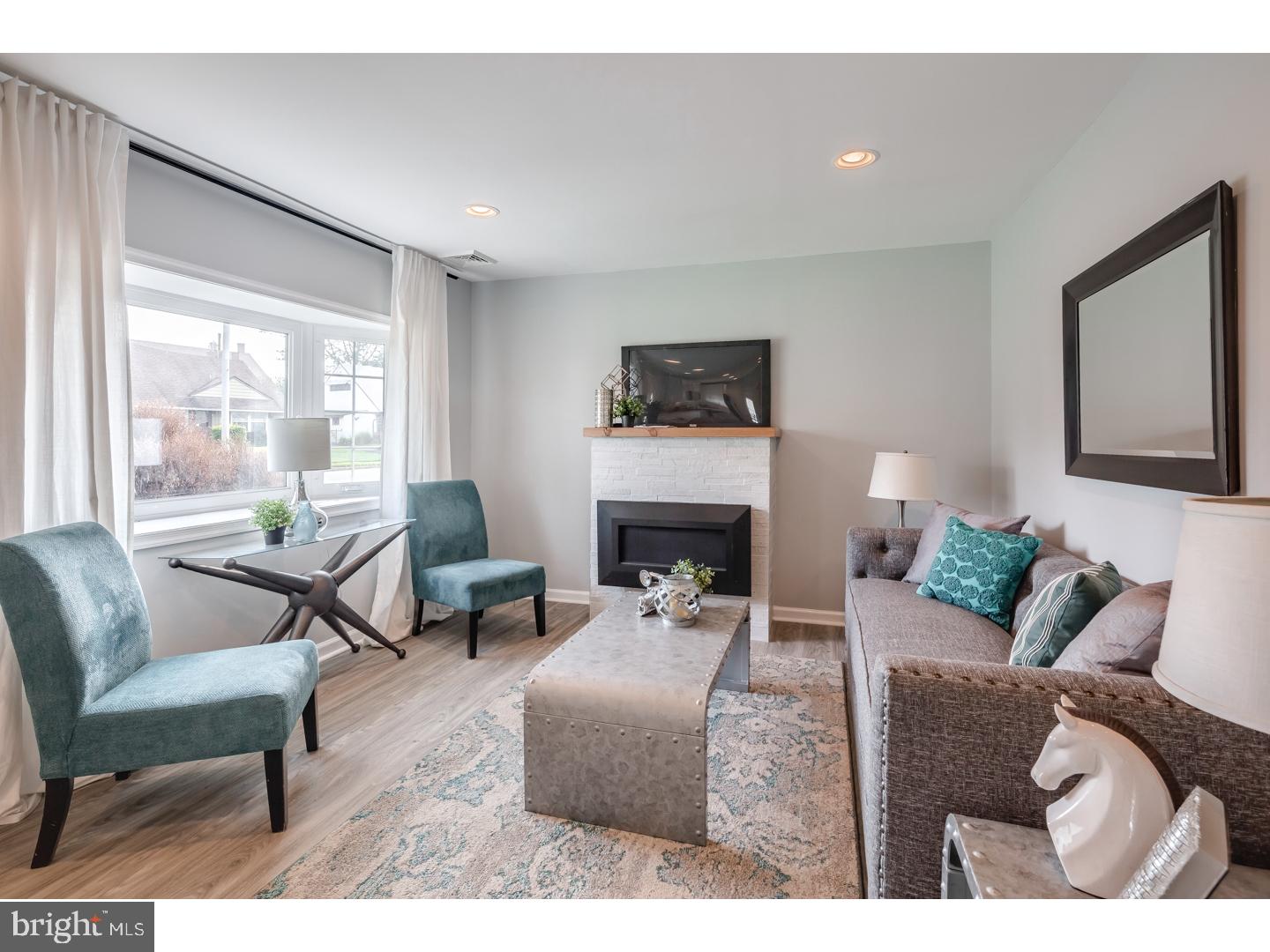 2818 Nestling Road Philadelphia, PA 19154 - Photo 3 of 25 Gallery Image 3