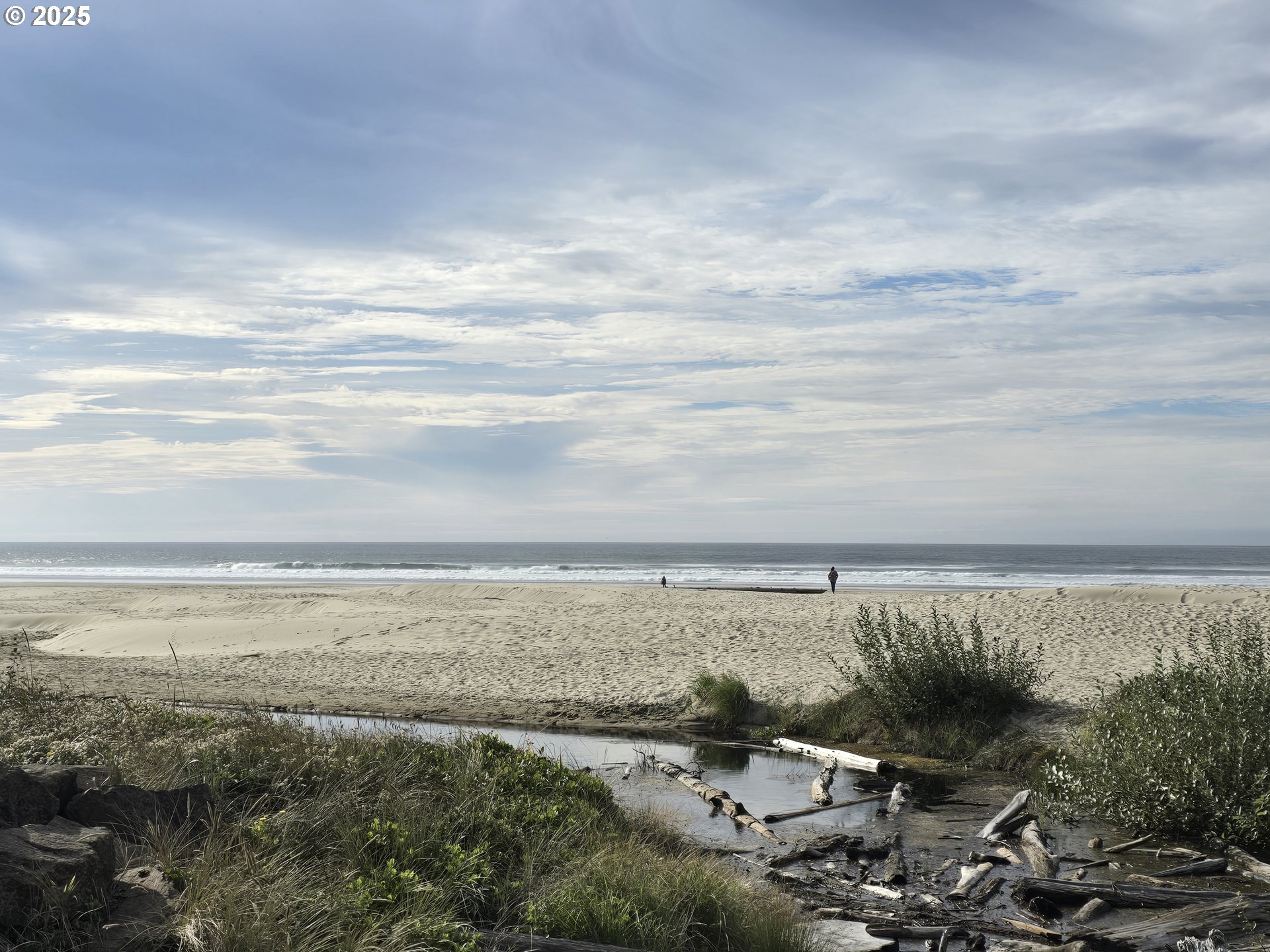0 Lookout Street, Unit 1 Florence, OR 97439 - Photo 13 of 14 a view of an ocean and beach