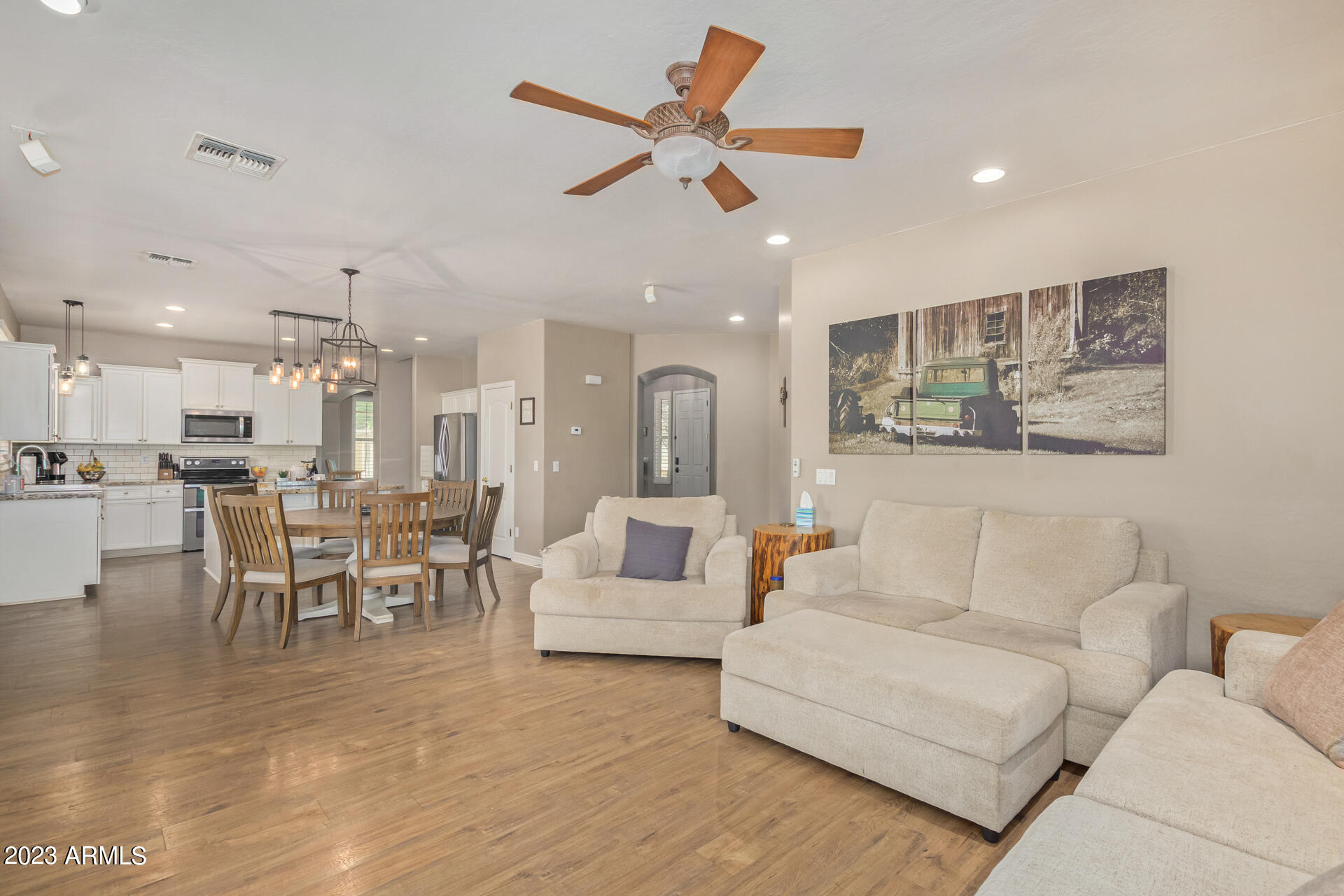 2979 South Martingale Road Gilbert, AZ 85295 - Photo 12 of 54 11 - Martingle