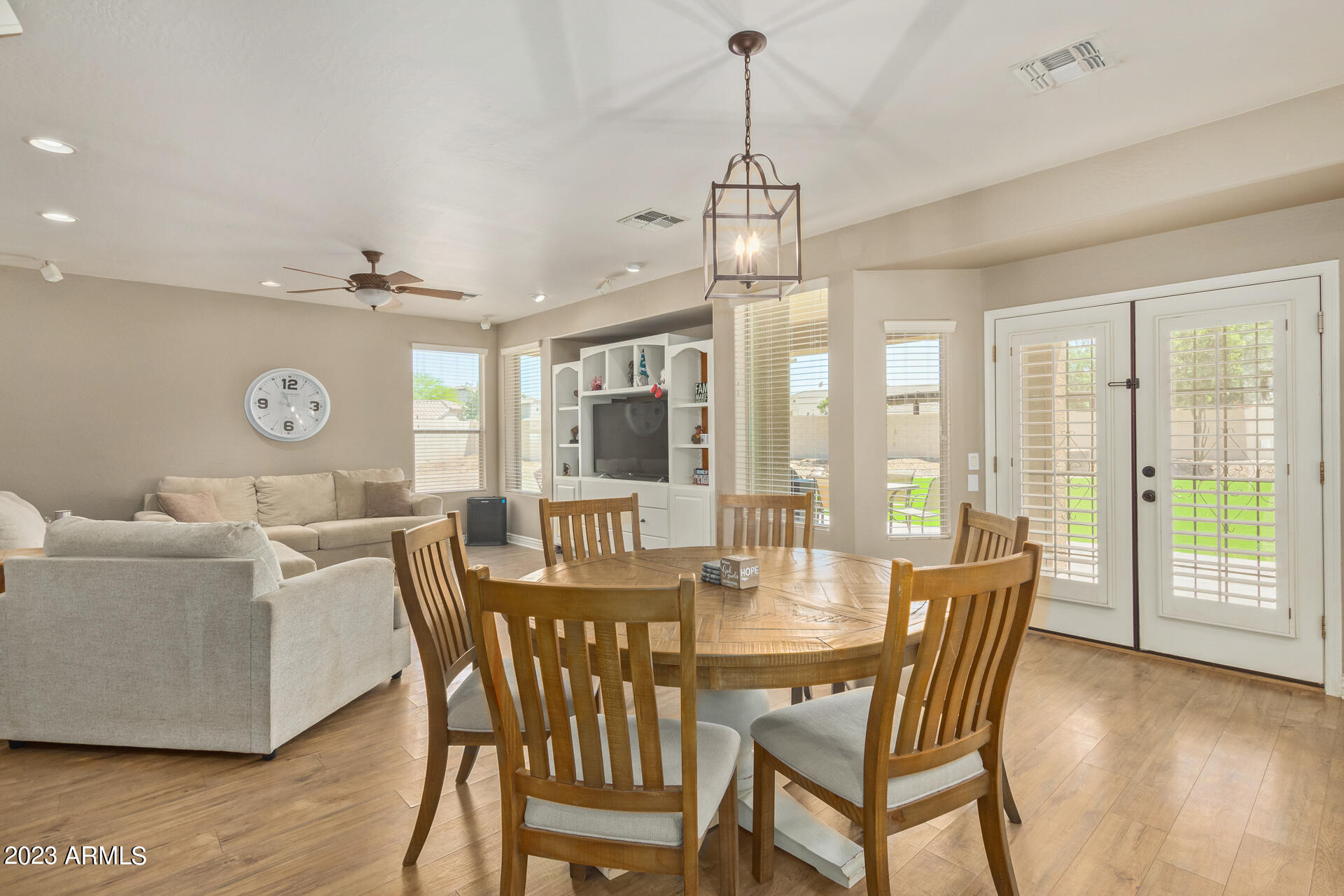 2979 South Martingale Road Gilbert, AZ 85295 - Photo 13 of 54 12 - Martingle