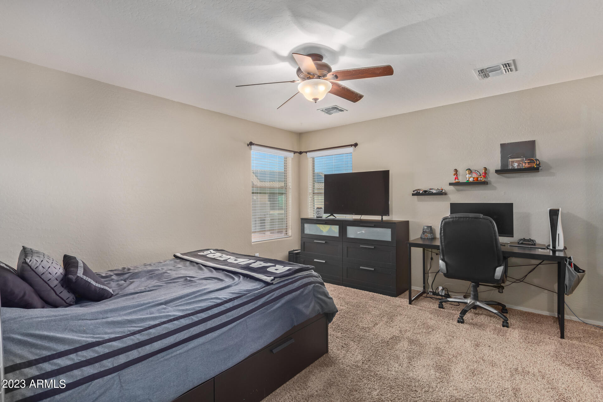 2979 South Martingale Road Gilbert, AZ 85295 - Photo 29 of 54 27 - Martingle