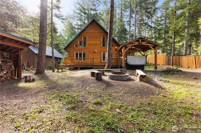 $1,150,000 | 16006 Crystal Lane East, Enumclaw, WA 98022