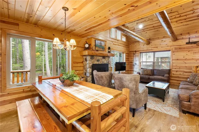 $1,150,000 | 16006 Crystal Lane East, Enumclaw, WA 98022