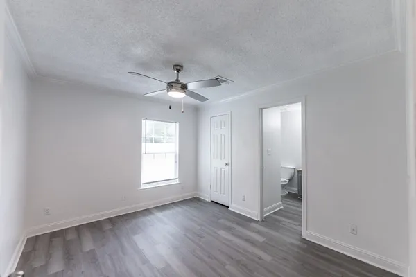 $1,800 | 108 Varsity Drive, Huntsville, TX 77340