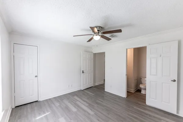 $1,800 | 108 Varsity Drive, Huntsville, TX 77340