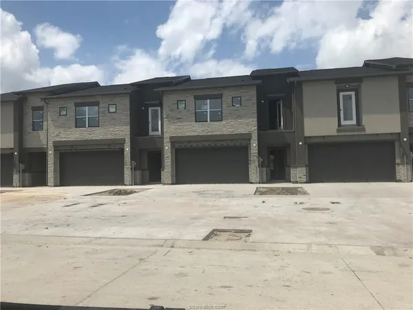 $2,050 | 2905 Papa Bear Drive, College Station, TX 77845