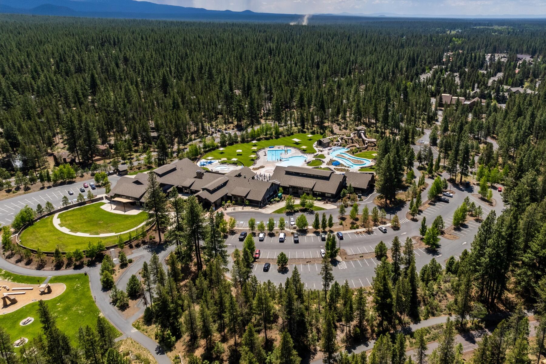 57313 Overlook Road, Unit 24 Sunriver, OR 97707 - Photo 37 of 38 batch_57313 Overlook Dr, Sunriver-37
