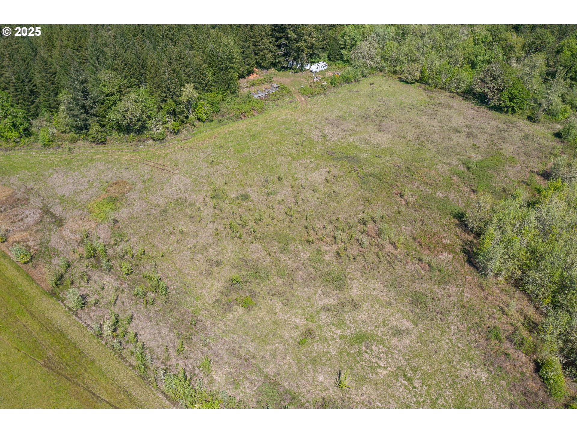 29055 Santiam Terrace Road Lebanon, OR 97355 - Photo 13 of 43 Gallery Image 13