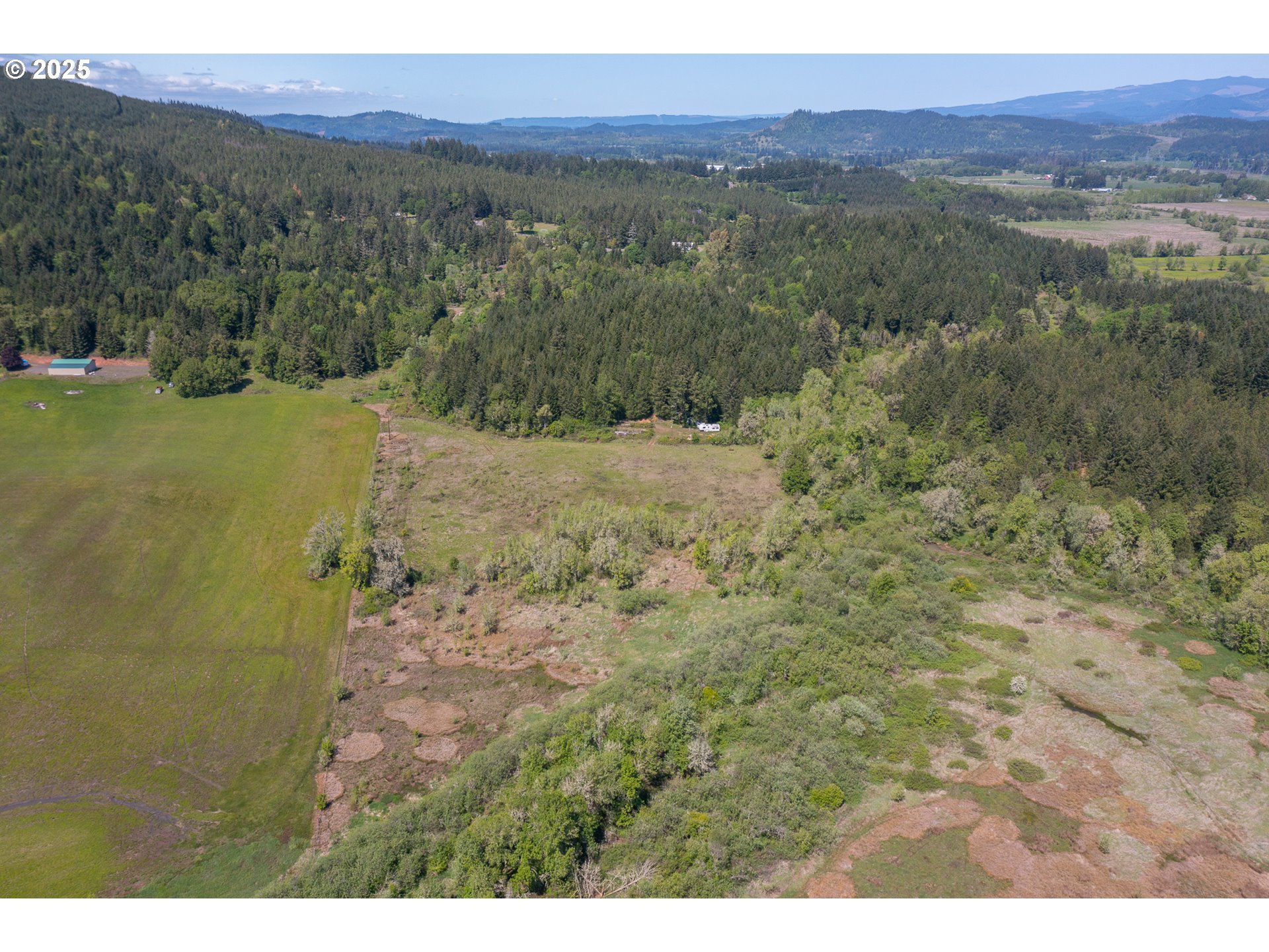 29055 Santiam Terrace Road Lebanon, OR 97355 - Photo 7 of 43 Gallery Image 7