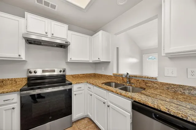 $295,000 | 2709 College Park Drive, Rowlett, TX 75088