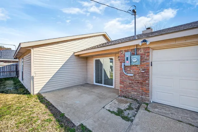 $295,000 | 2709 College Park Drive, Rowlett, TX 75088