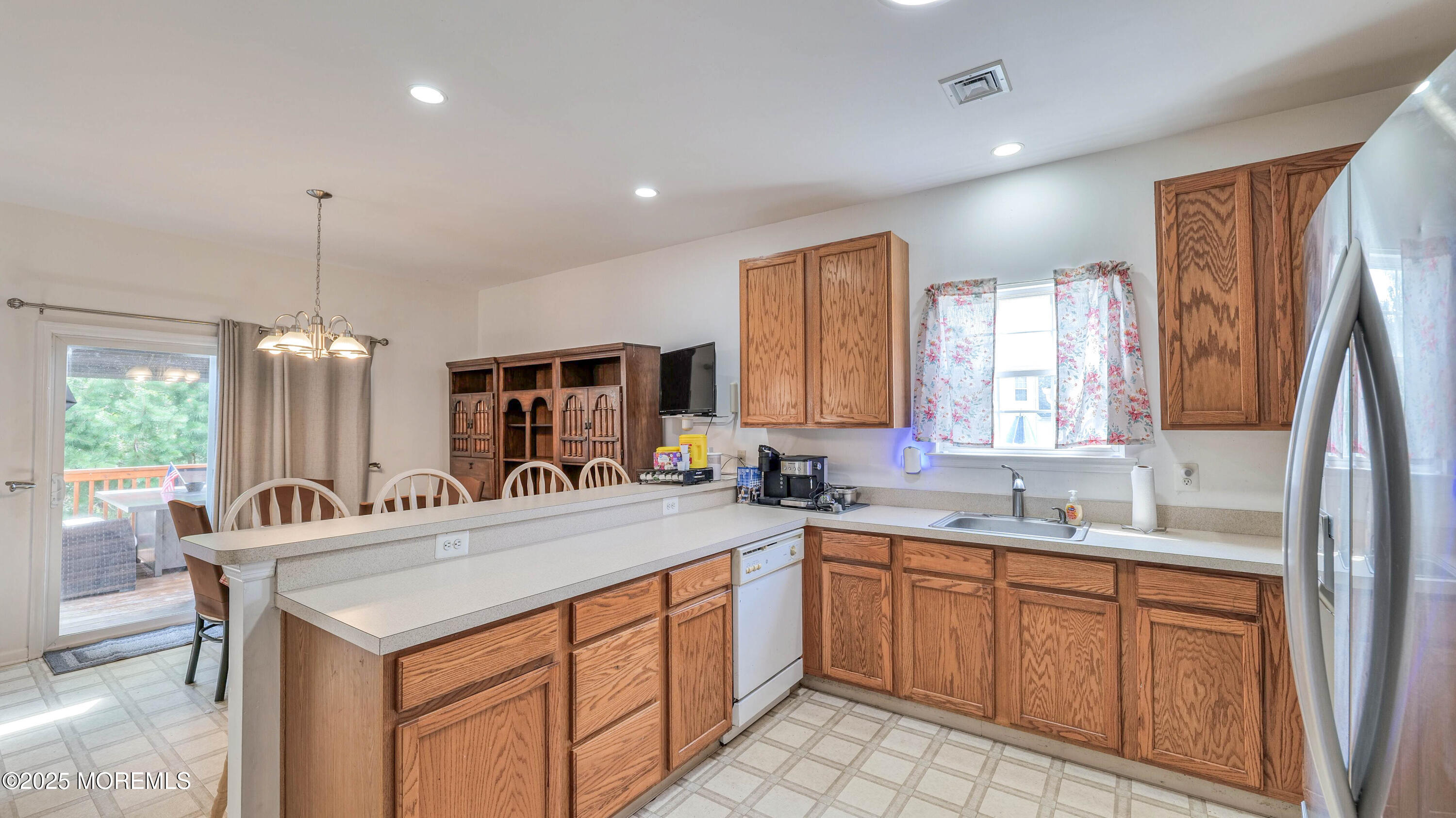 8 Springgate Court Little Egg Harbor, NJ 08087 - Photo 17 of 38 8 Springgate Ct - kitchen