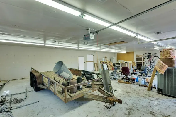 $285,000 | 1310 Lariat Circle, Oak Leaf, TX 75154