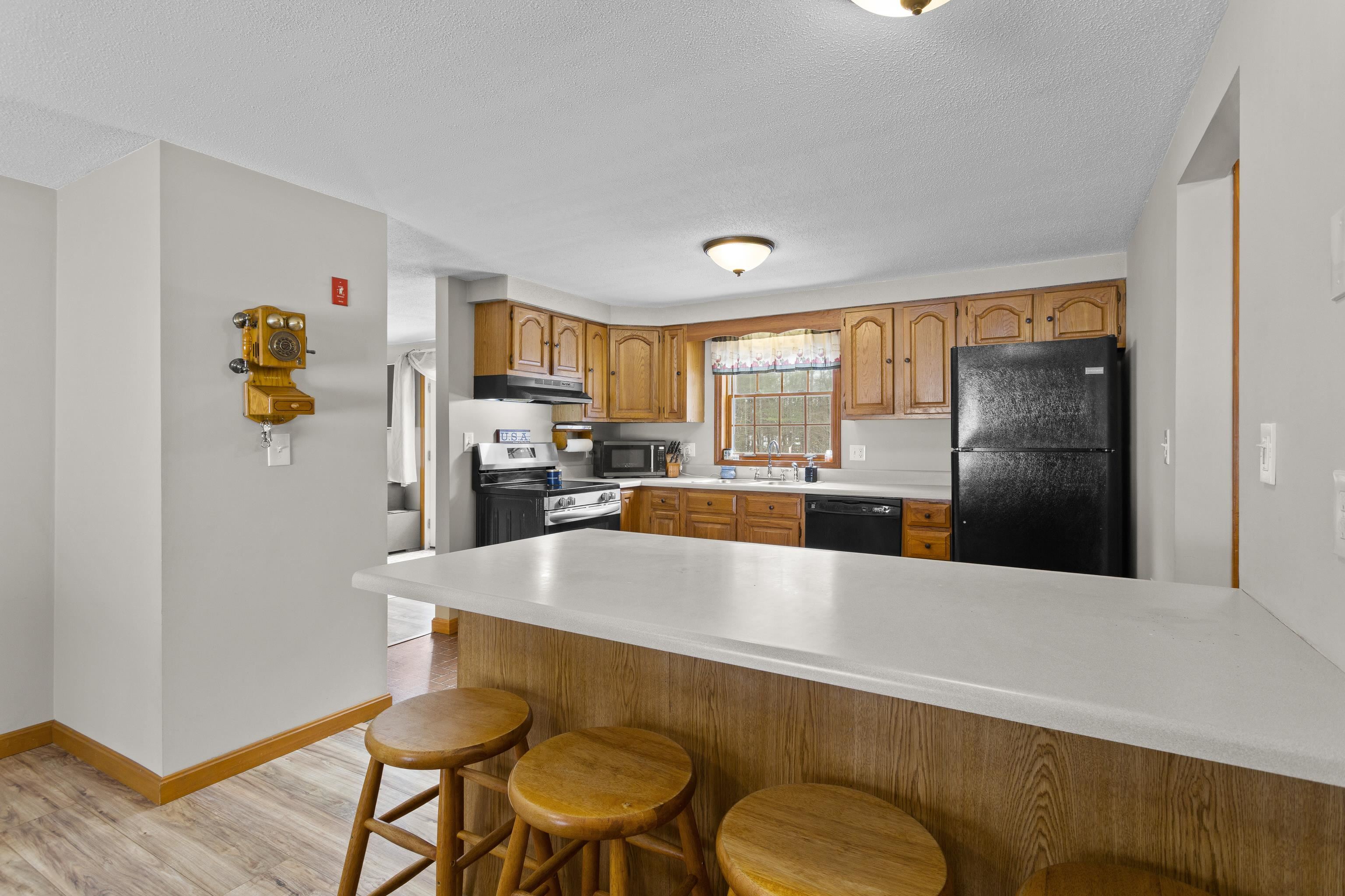 365 Deerfield Road Allenstown, NH 03275 - Photo 6 of 46 Gallery Image 6