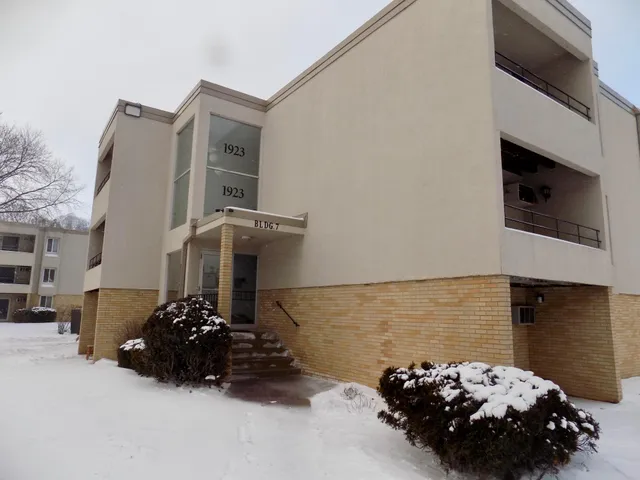 $105,000 | 1923 Viking Drive Northwest, Unit 21 (BLDG 7), Rochester, MN 55901