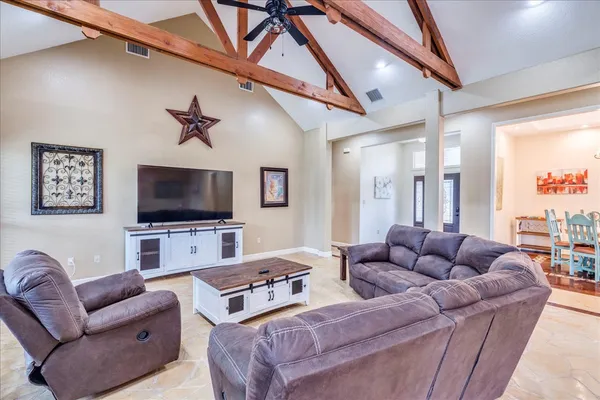 $899,000 | 302 Guadalupe River Drive, Seguin, TX 78155