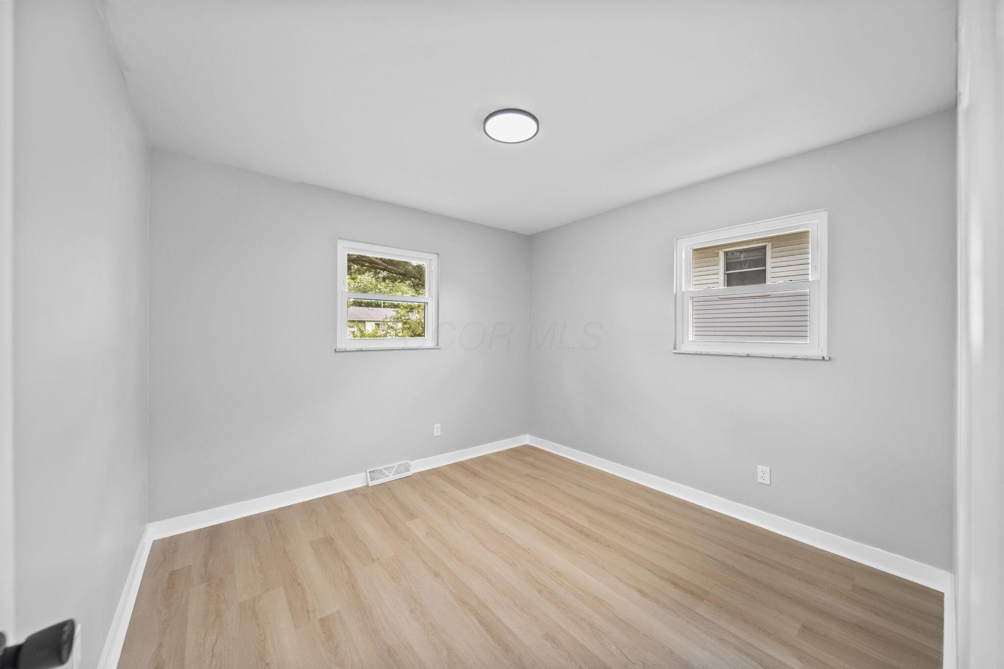 6365 Faircrest Road Columbus, OH 43229 - Photo 35 of 87 35-web-or-mls-DSC01121