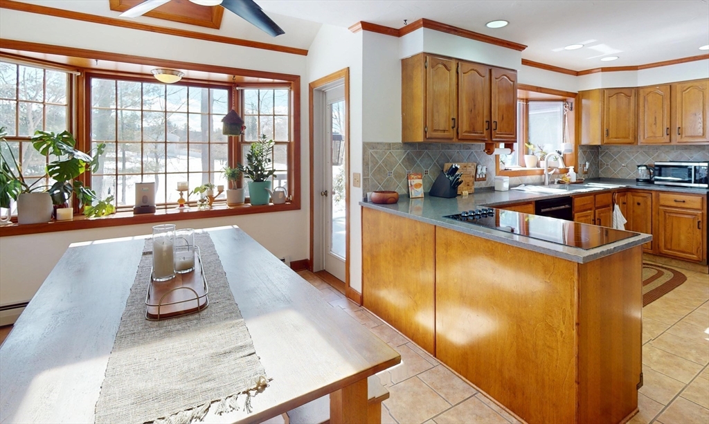 304 Dalton Division Road Pittsfield, MA 01201 - Photo 14 of 42 Gallery Image 14