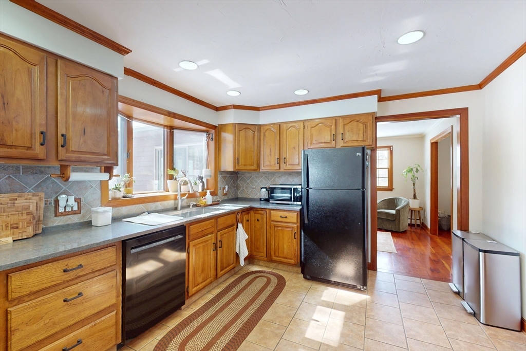 304 Dalton Division Road Pittsfield, MA 01201 - Photo 15 of 42 Gallery Image 15