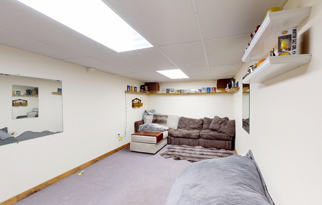 304 Dalton Division Road Pittsfield, MA 01201 - Photo 24 of 42 Gallery Image 24