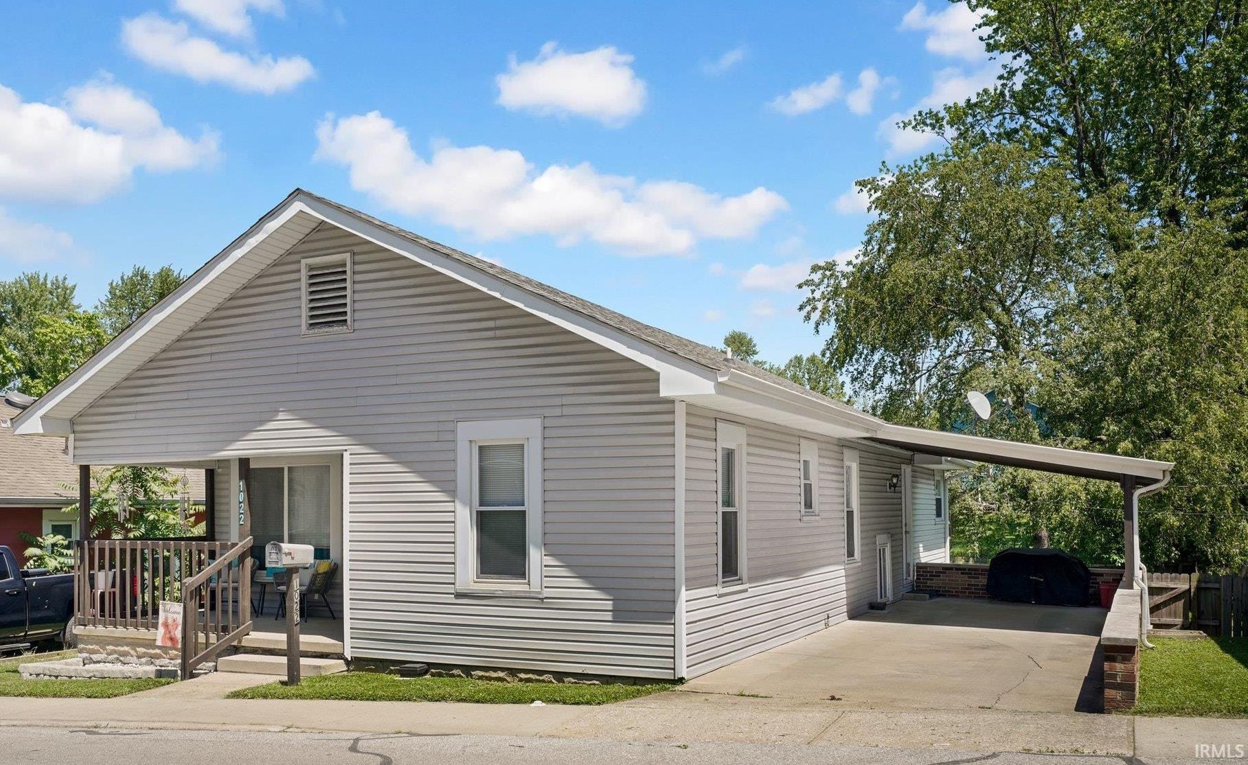 1022 R Street Bedford, IN 47421 - Photo 2 of 32 Gallery Image 2