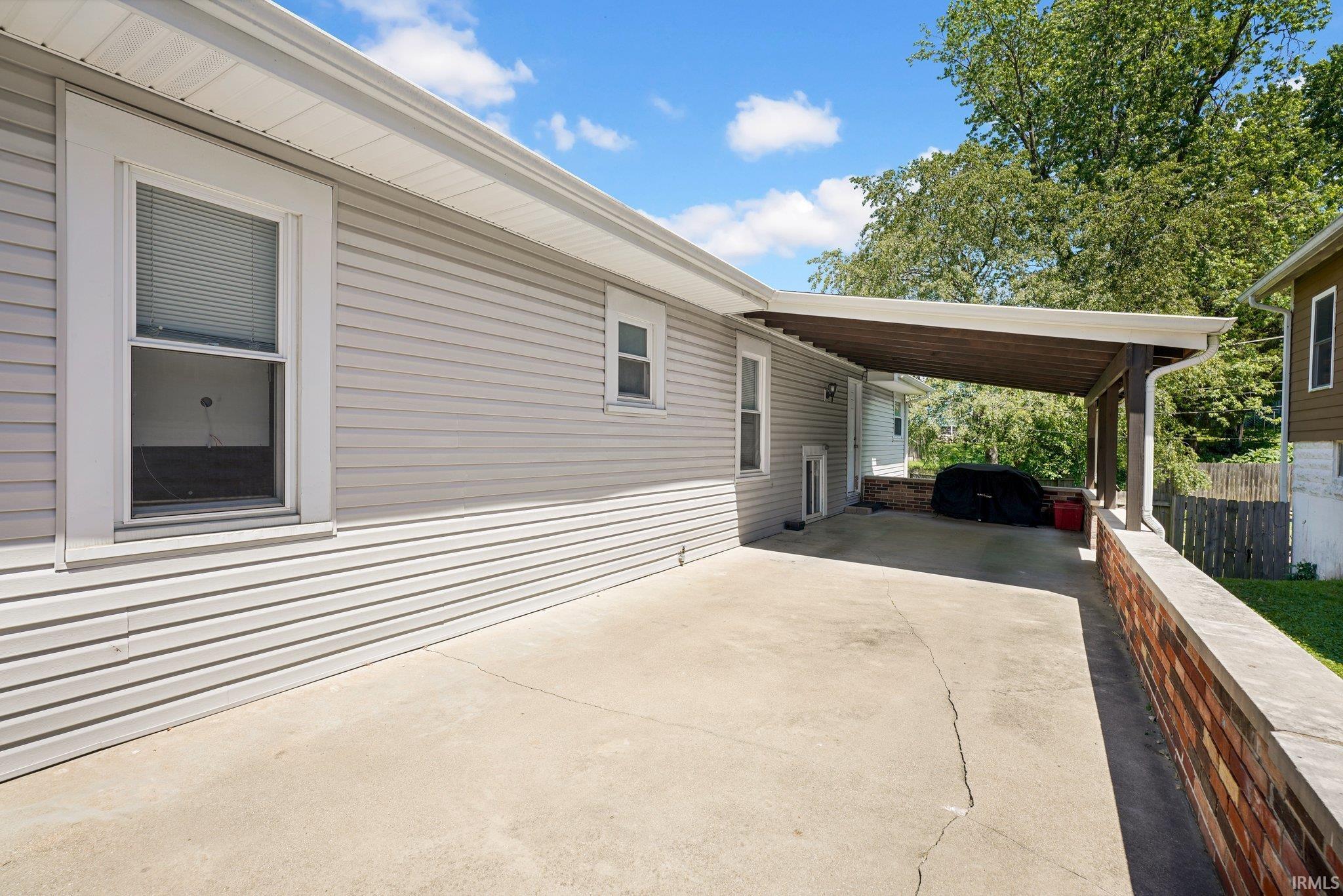 1022 R Street Bedford, IN 47421 - Photo 6 of 32 Gallery Image 6