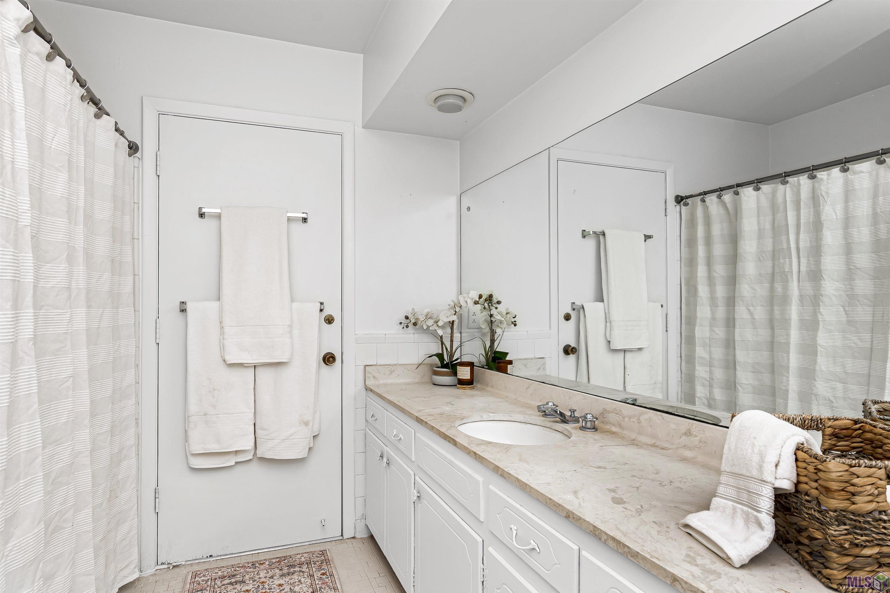 11146 Goodwood Boulevard Baton Rouge, LA 70815 - Photo 11 of 32