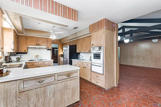 $270,000 | 11146 Goodwood Boulevard, Baton Rouge, LA 70815