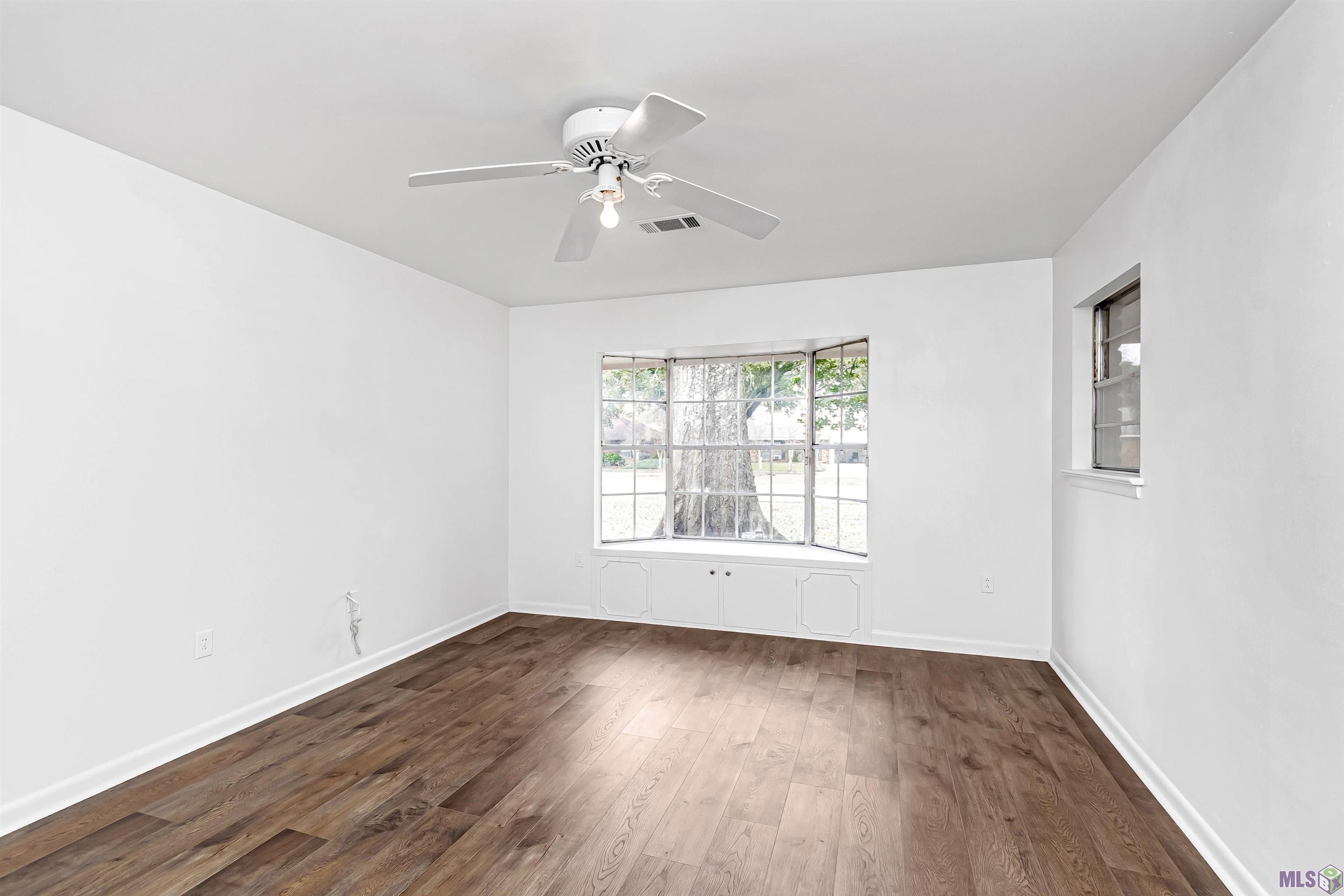 11146 Goodwood Boulevard Baton Rouge, LA 70815 - Photo 8 of 32