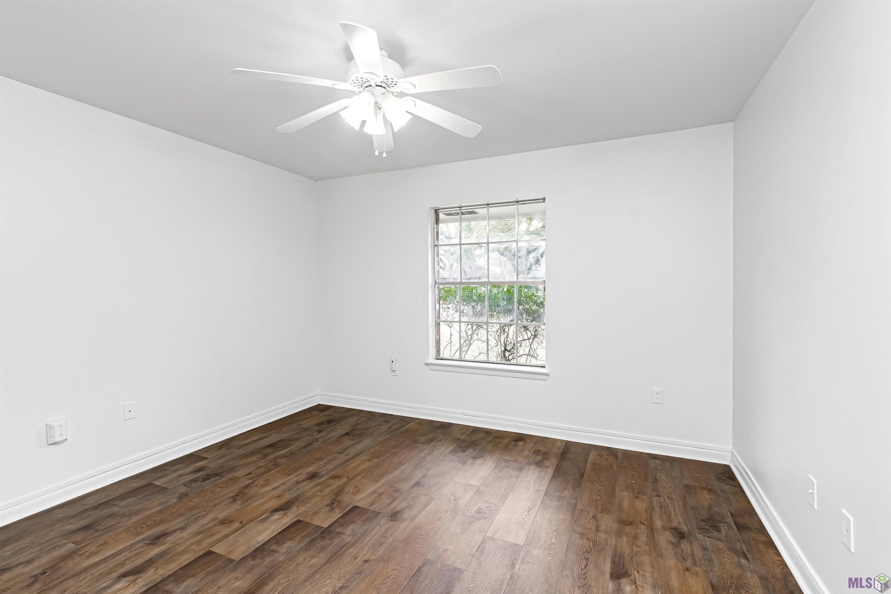 11146 Goodwood Boulevard Baton Rouge, LA 70815 - Photo 10 of 32