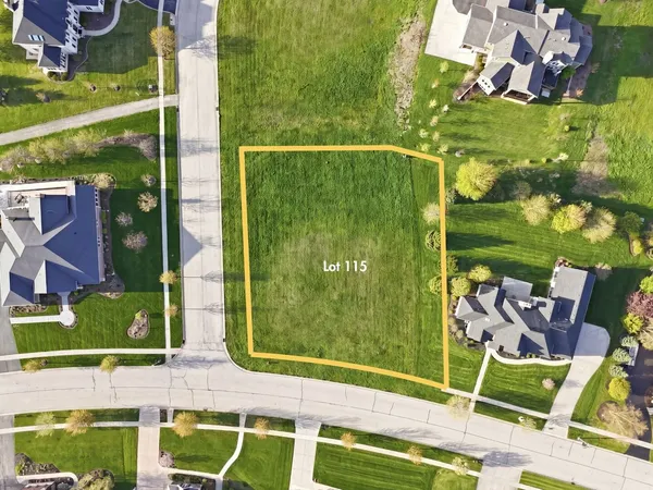 $85,500 | 247 Merry Oaks Drive, Sycamore, IL 60178
