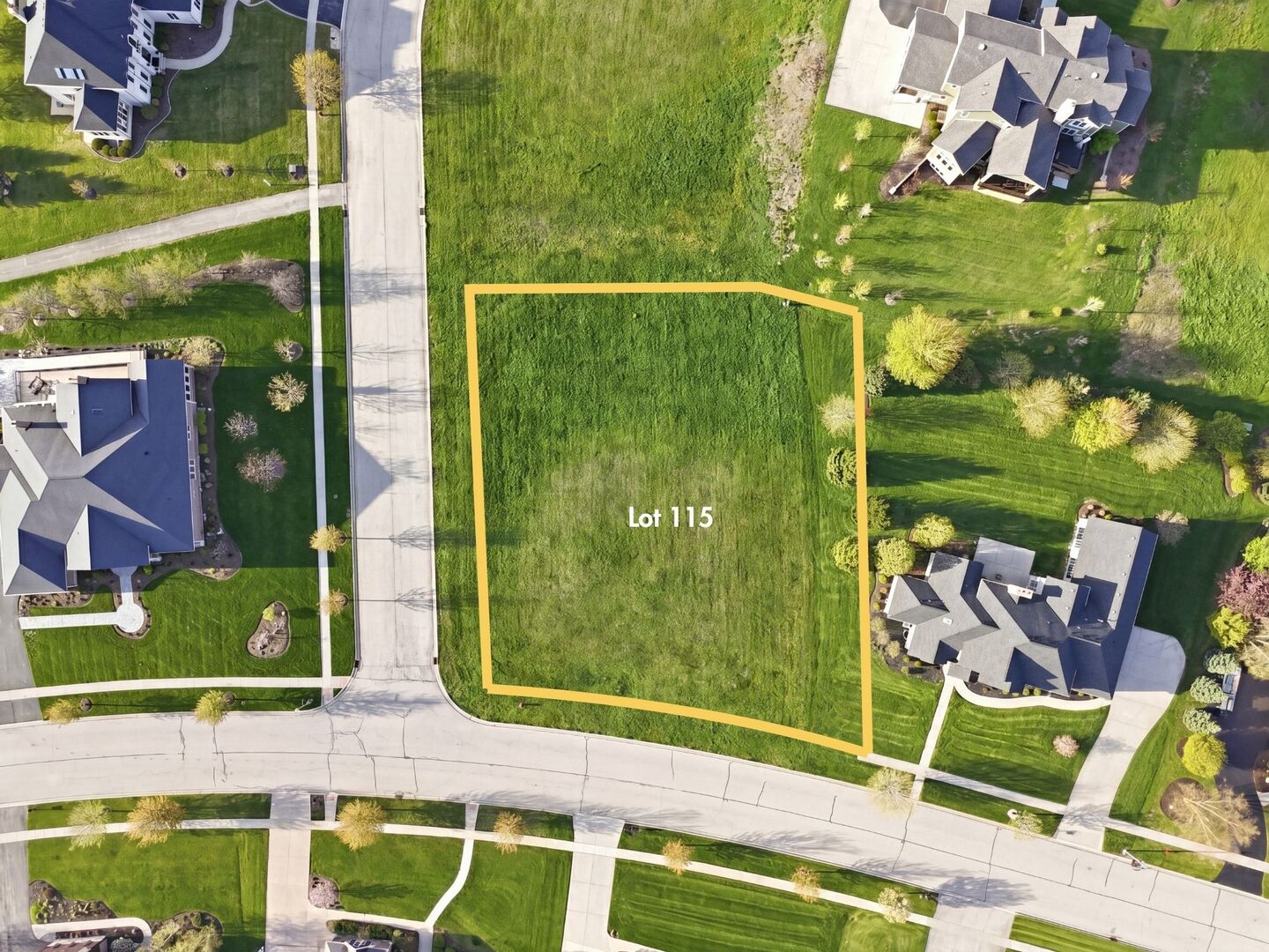 247 Merry Oaks Drive Sycamore, IL 60178 - Photo 1 of 16