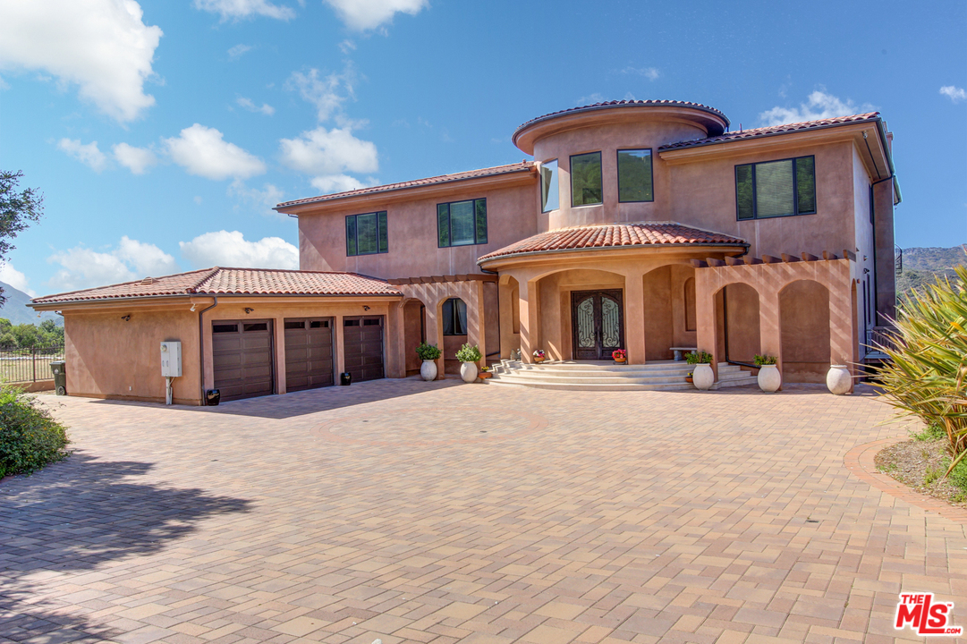 25663 Piuma Road Calabasas, CA 91302 - Photo 2 of 19