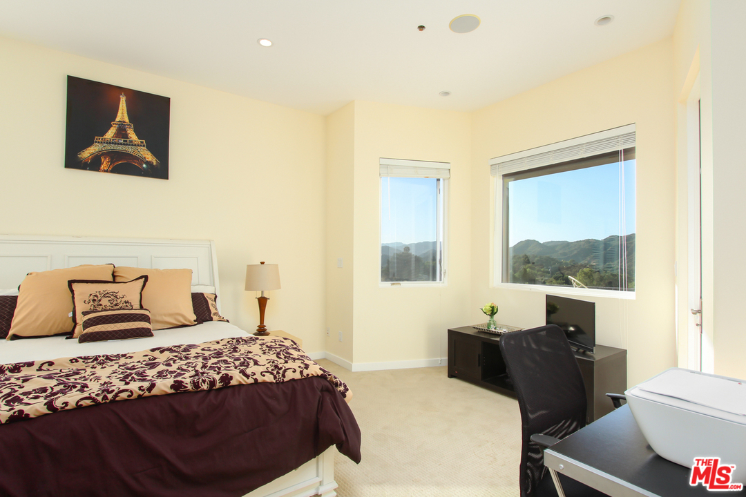 25663 Piuma Road Calabasas, CA 91302 - Photo 14 of 19