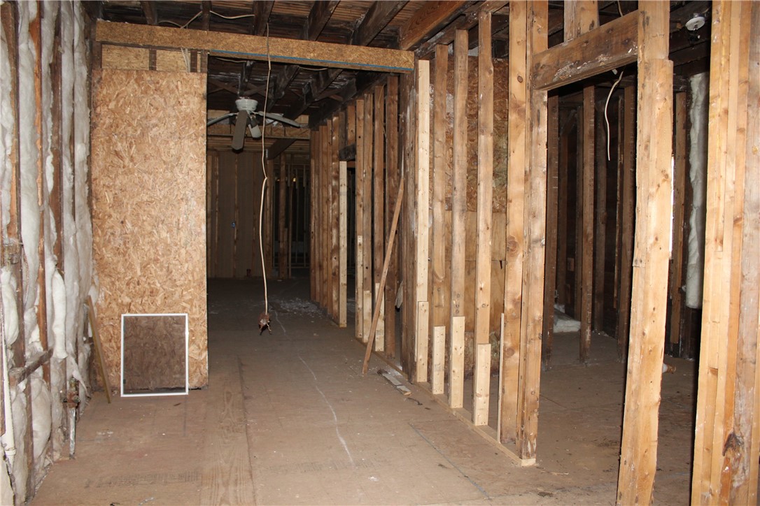 495 Hudson Avenue Rochester, NY 14605 - Photo 14 of 32