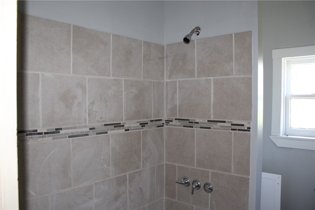 495 Hudson Avenue Rochester, NY 14605 - Photo 25 of 32