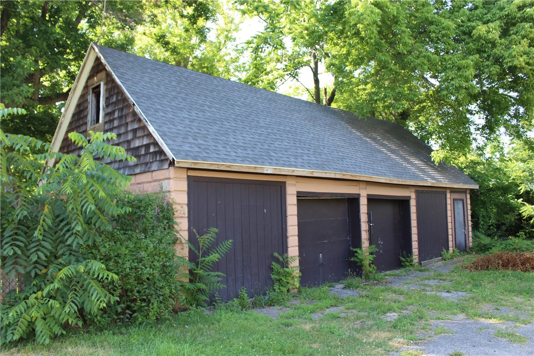 495 Hudson Avenue Rochester, NY 14605 - Photo 9 of 32