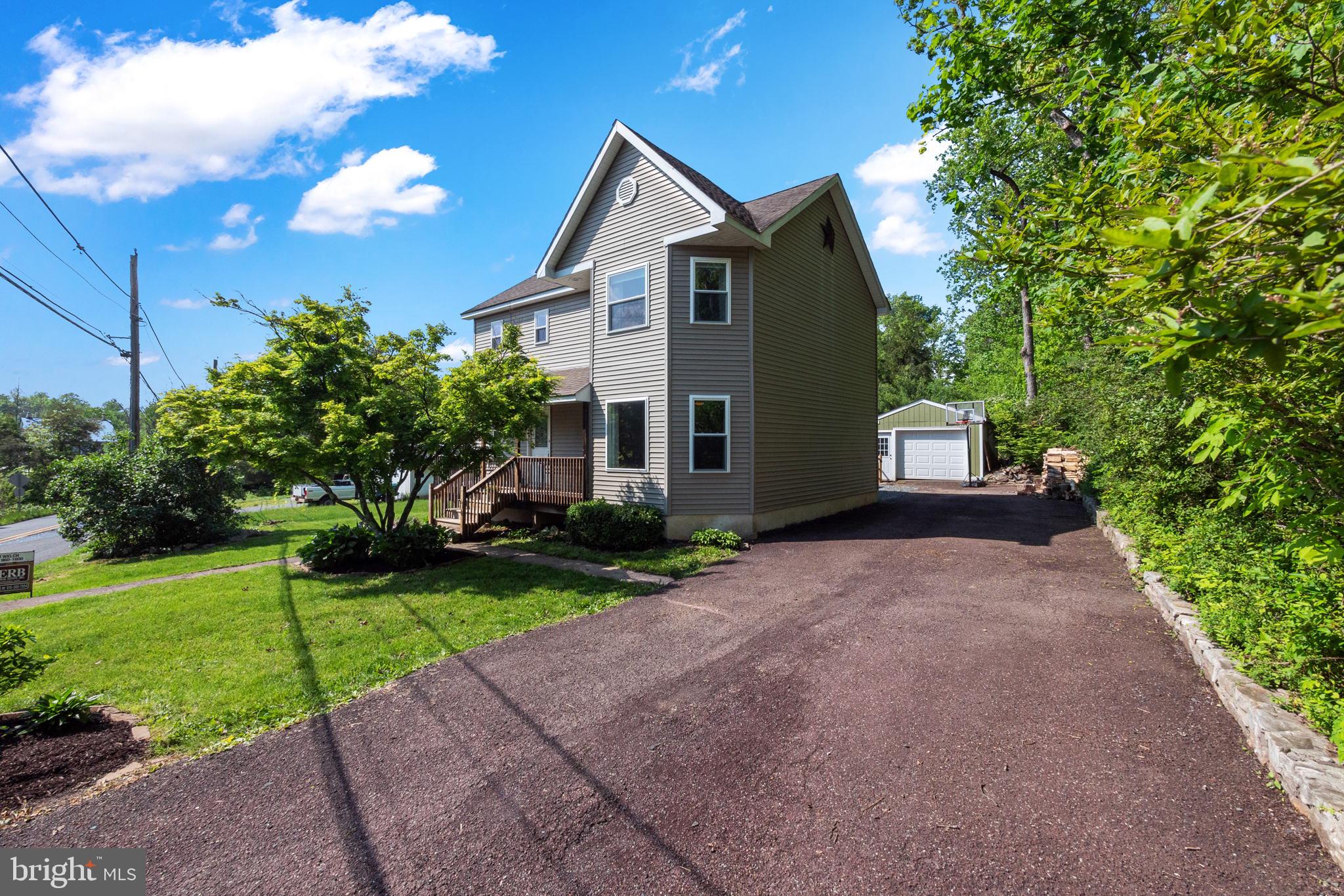6 Hendricks Road Perkiomenville, PA 18074 - Photo 1 of 29 Gallery Image 1